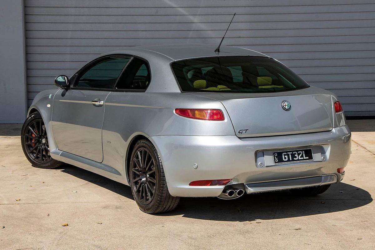 2004 Alfa Romeo GT