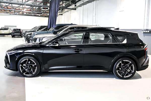 2025 Kia K4 GT-Line CL4m thumb-4