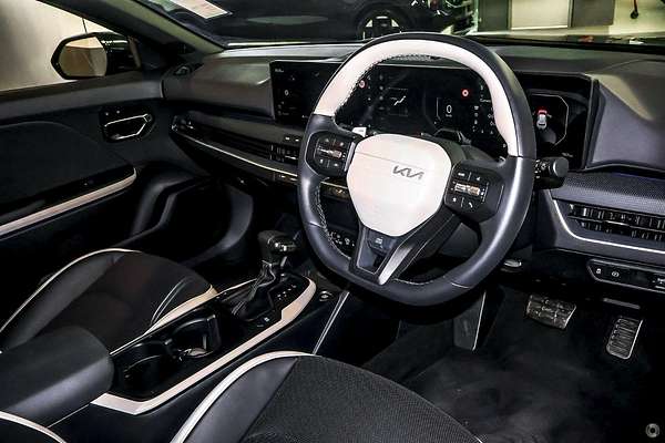 2025 Kia K4 GT-Line CL4m thumb-7