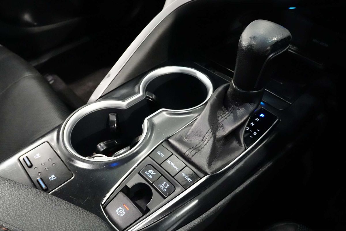 2020 Toyota Camry SL AXVH71R