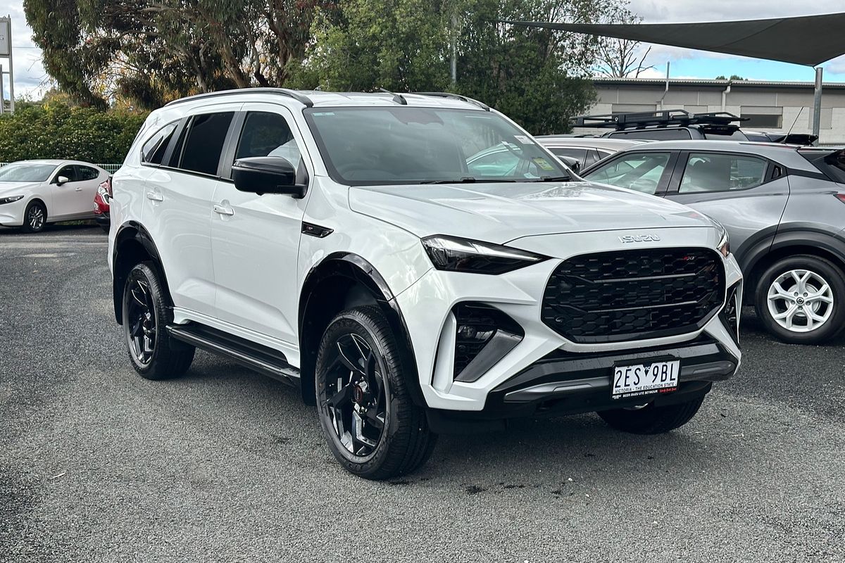 2026 Isuzu MU-X X-TERRAIN