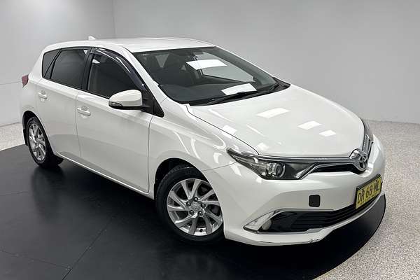 2015 Toyota Corolla Ascent Sport ZRE182R