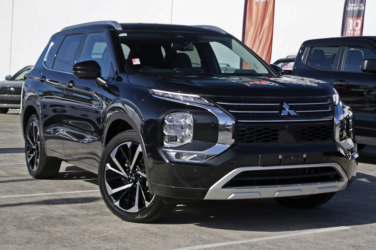 2024 Mitsubishi Outlander PHEV Exceed ZM