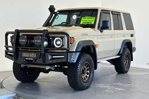 2024 Toyota Landcruiser GXL GDJL76R