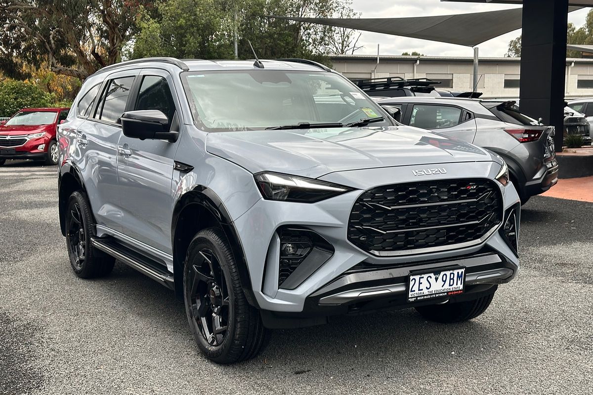 2026 Isuzu MU-X X-TERRAIN