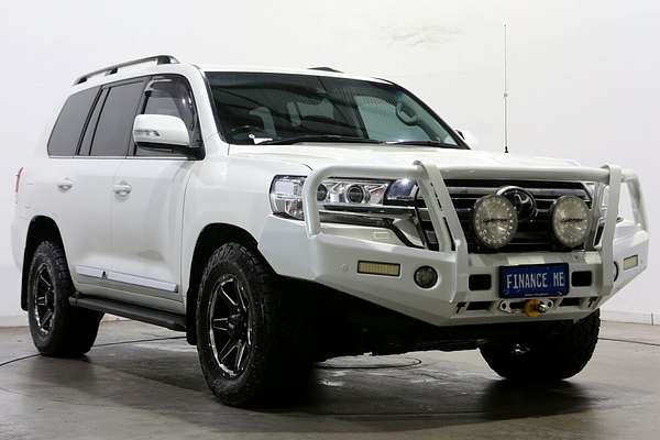 2020 Toyota Landcruiser Sahara VDJ200R