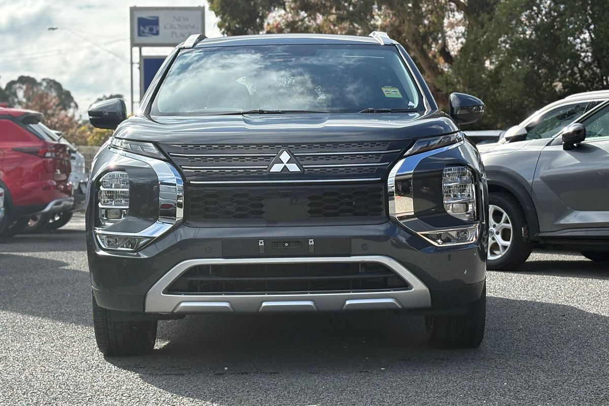 2025 Mitsubishi Outlander PHEV Aspire ZM