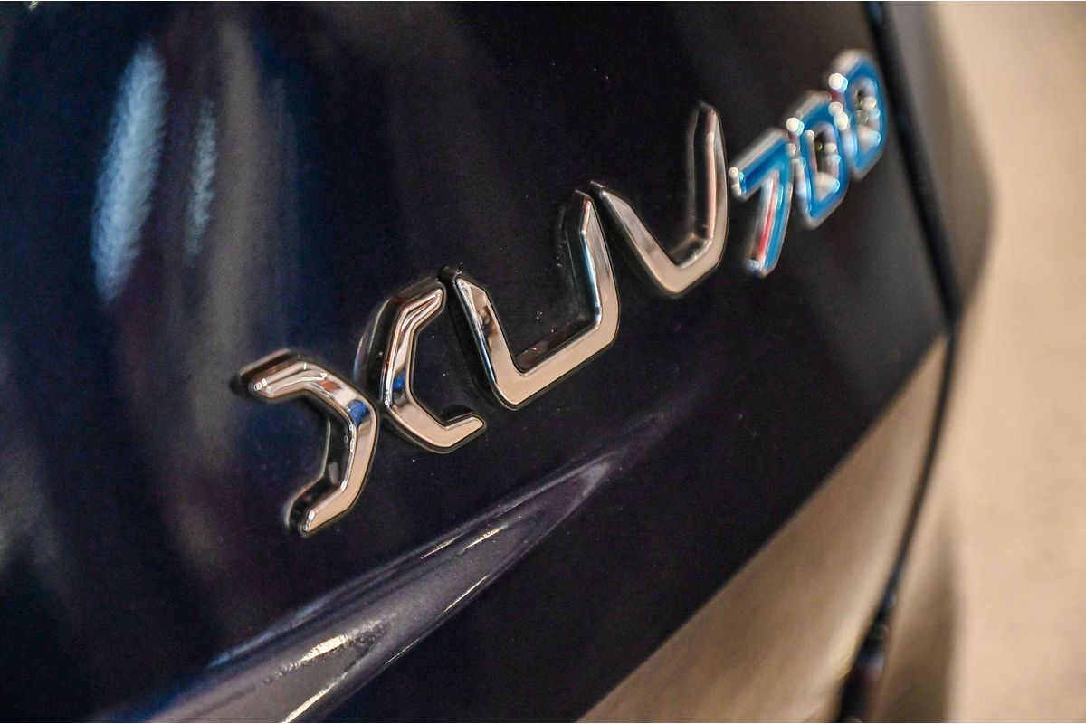 2025 Mahindra XUV700 AX7L