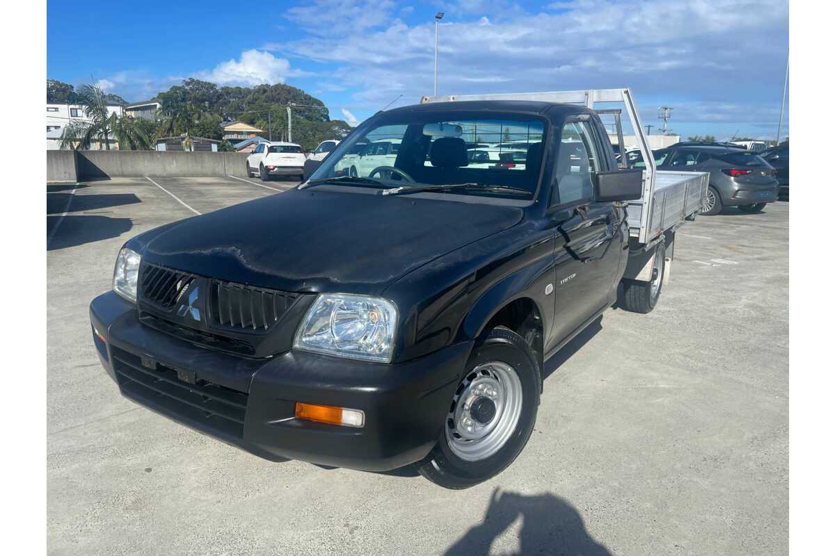 2004 Mitsubishi Triton GL MK