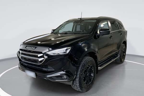 2022 Isuzu MU-X LS-U