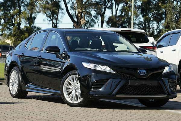 2020 Toyota Camry SL AXVH70R