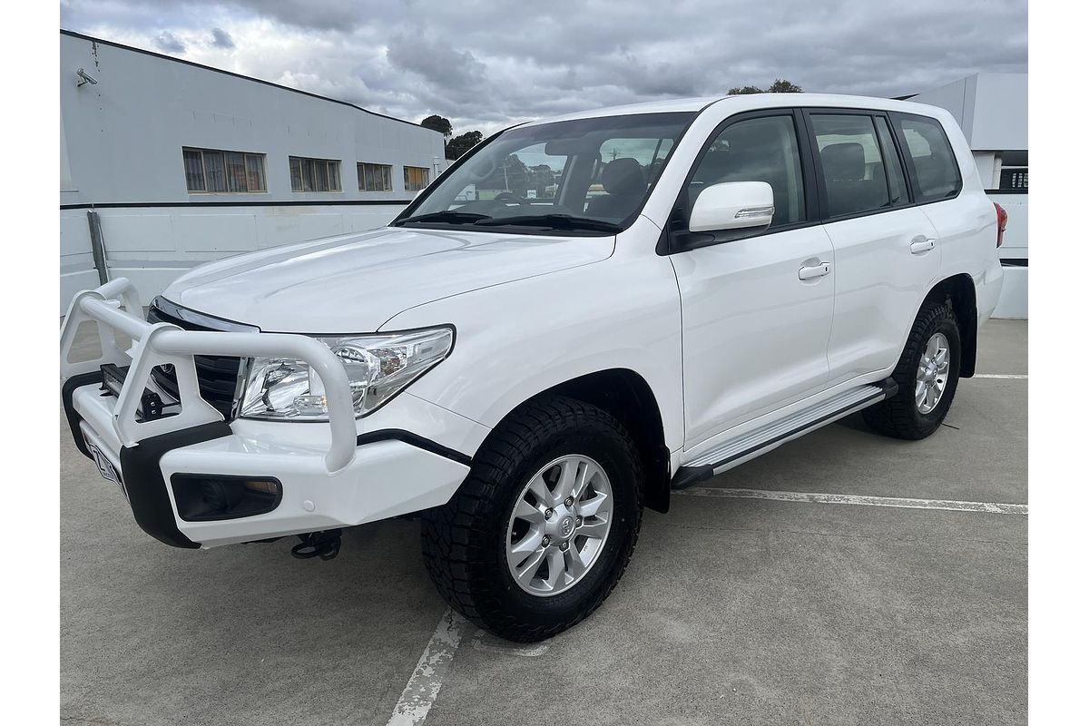 2013 Toyota Landcruiser GXL VDJ200R