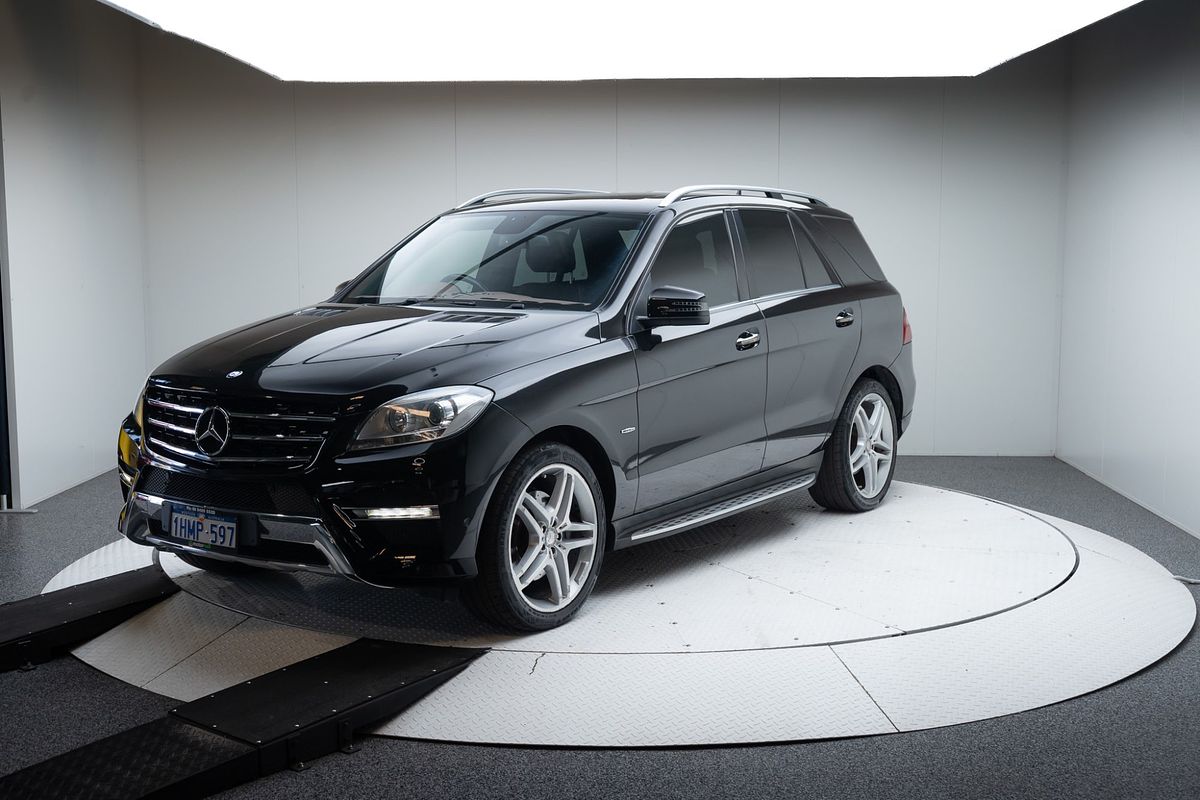 2012 Mercedes-Benz M-Class ML250 BlueTEC W166