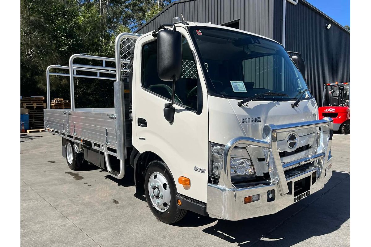 2025 Hino 300 Series 616 Alloy Tray