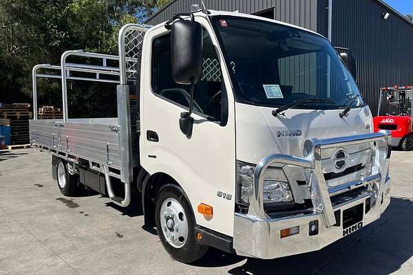 2025 Hino 300 Series 616 Alloy Tray