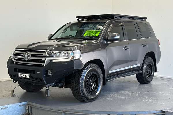 2018 Toyota Landcruiser Sahara VDJ200R