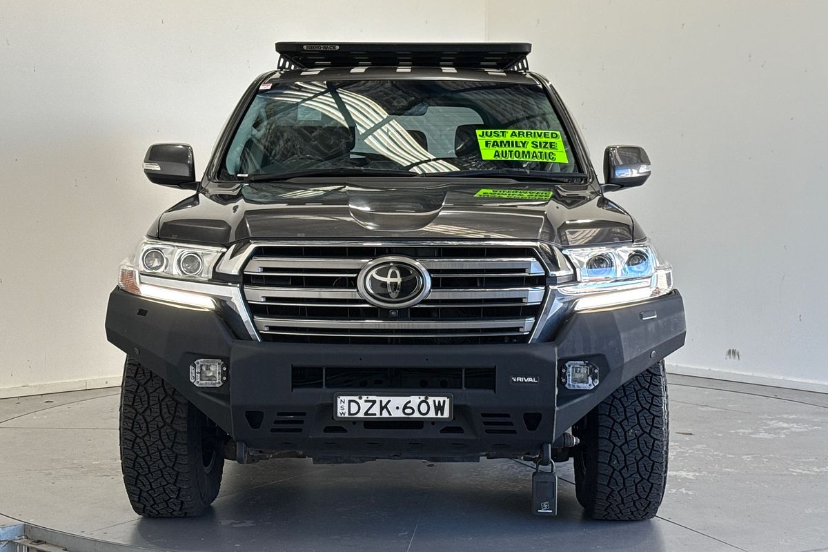 2018 Toyota Landcruiser Sahara VDJ200R