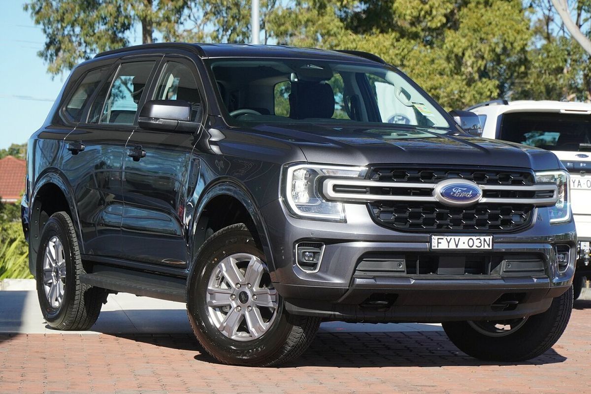 2025 Ford Everest Ambiente 2.0L