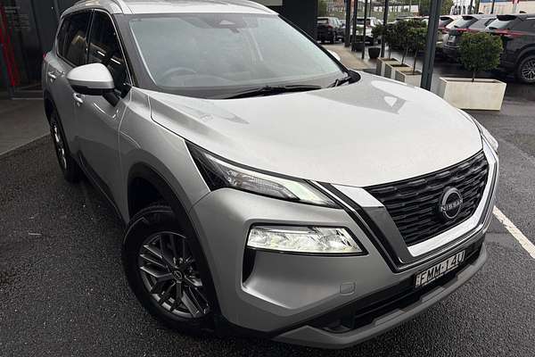 2024 Nissan X-TRAIL ST T33