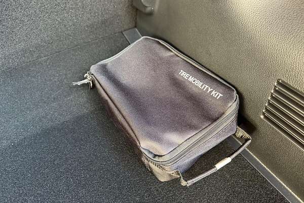 2026 Kia Stonic S YB PE2 thumb-24