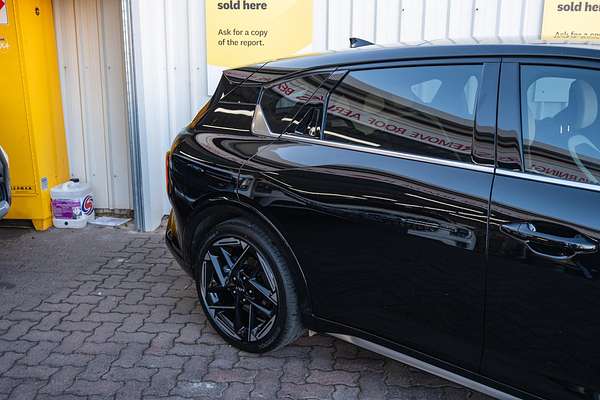 2025 Kia K4 GT-Line CL4m thumb-4