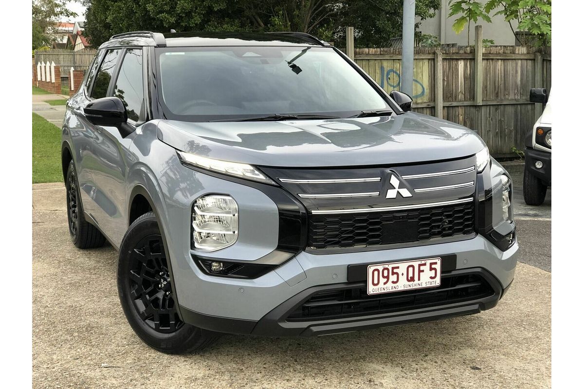 2025 Mitsubishi Outlander LS ZM