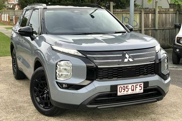 2025 Mitsubishi Outlander LS ZM