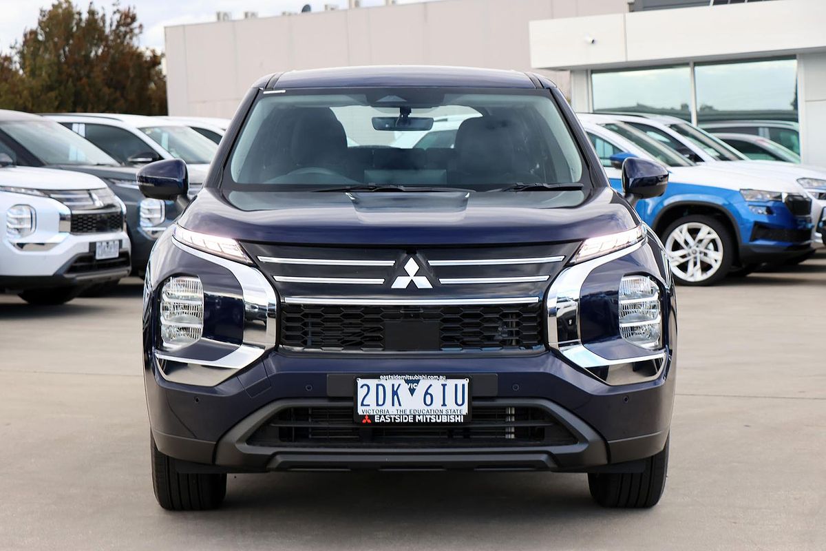 2025 Mitsubishi Outlander ES ZM