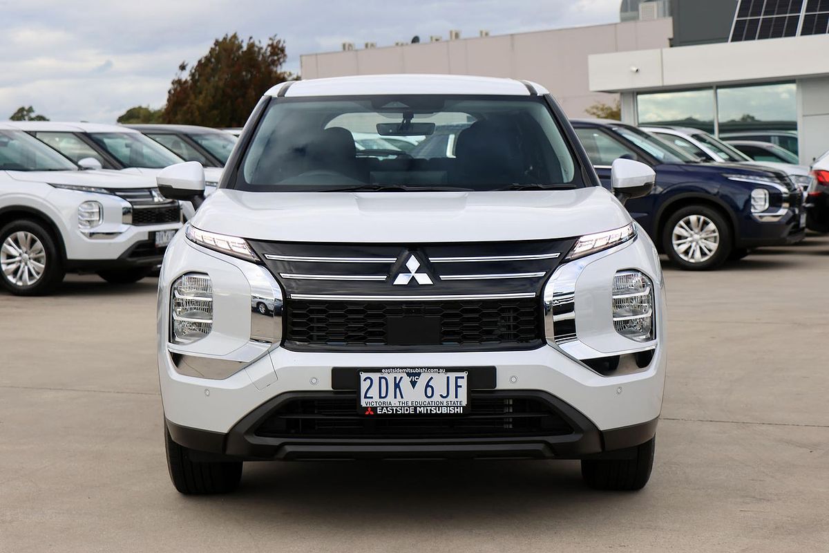 2025 Mitsubishi Outlander ES ZM