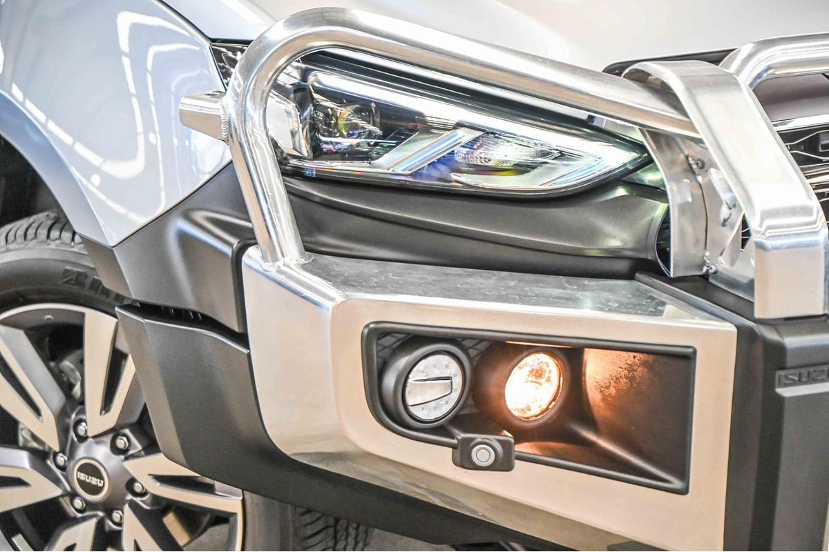 2023 Isuzu MU-X LS-T