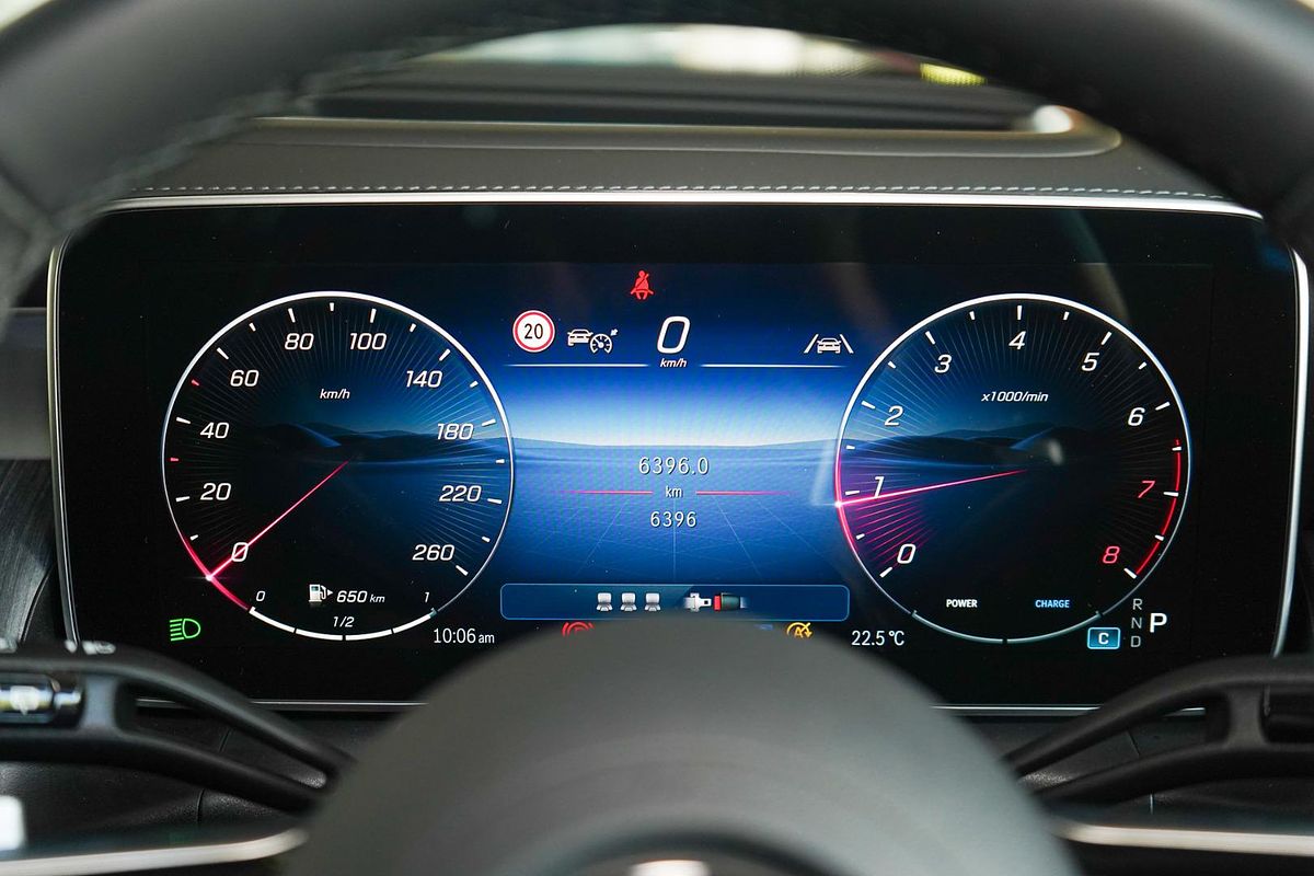 X254 806MY GLC200 WAG 9G 9sp 2 0T/17kW