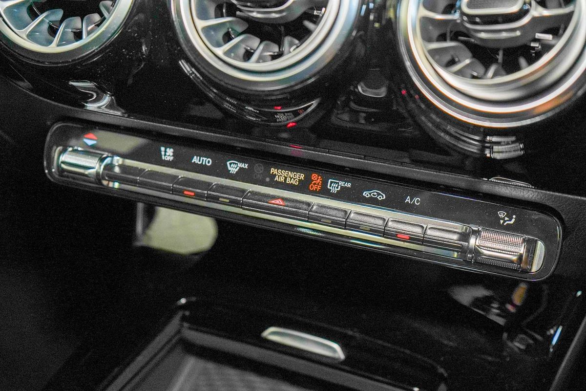 W177 806+056MY A200 Hatch 5dr DCT 7sp 1.3T