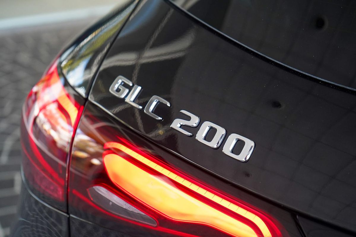X254 805+055MY GLC200 WAG 9G 9 sp 2.0T/17kW