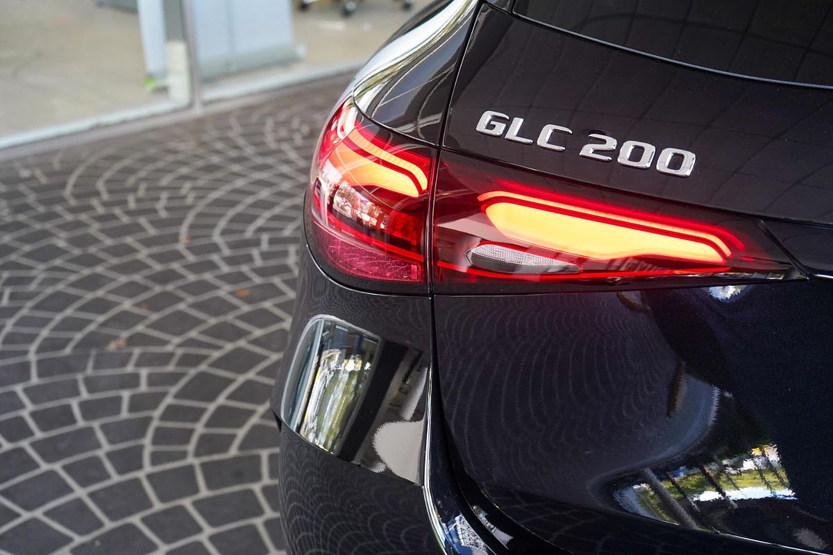 X254 806MY GLC200 WAG 9G 9sp 2 0T/17kW