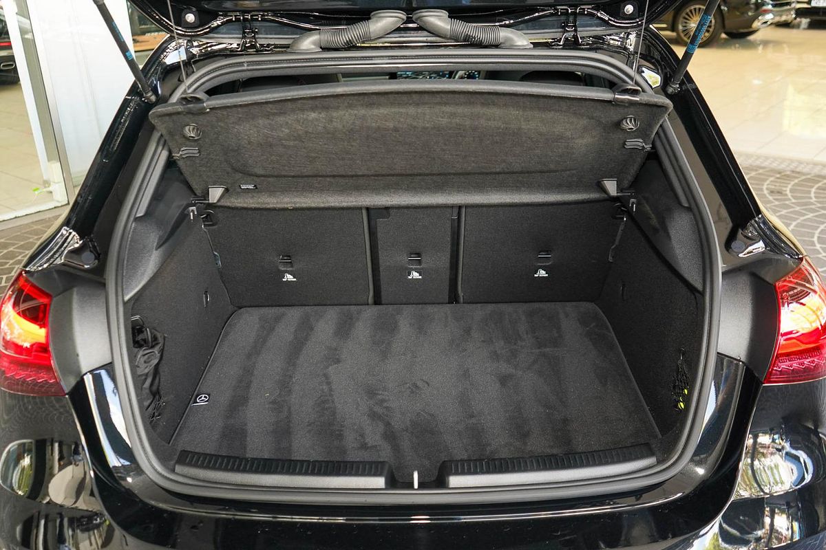 W177 806+056MY A200 Hatch 5dr DCT 7sp 1.3T