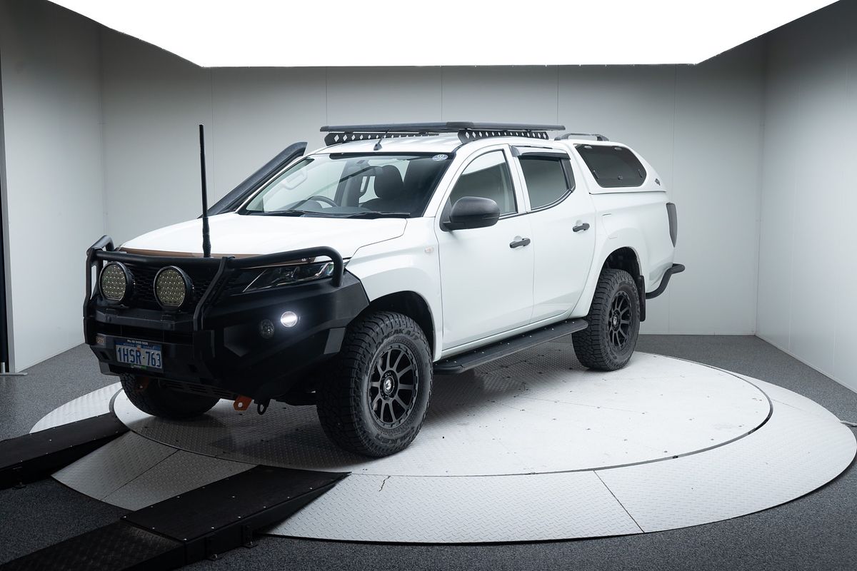 2020 Mitsubishi Triton GLX MR 4X4