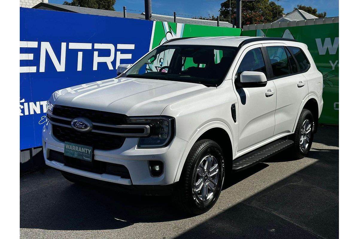 2024 Ford Everest Ambiente  2.0L