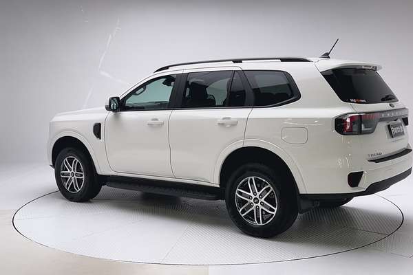 2024 Ford Everest Trend 2.0L thumb-5