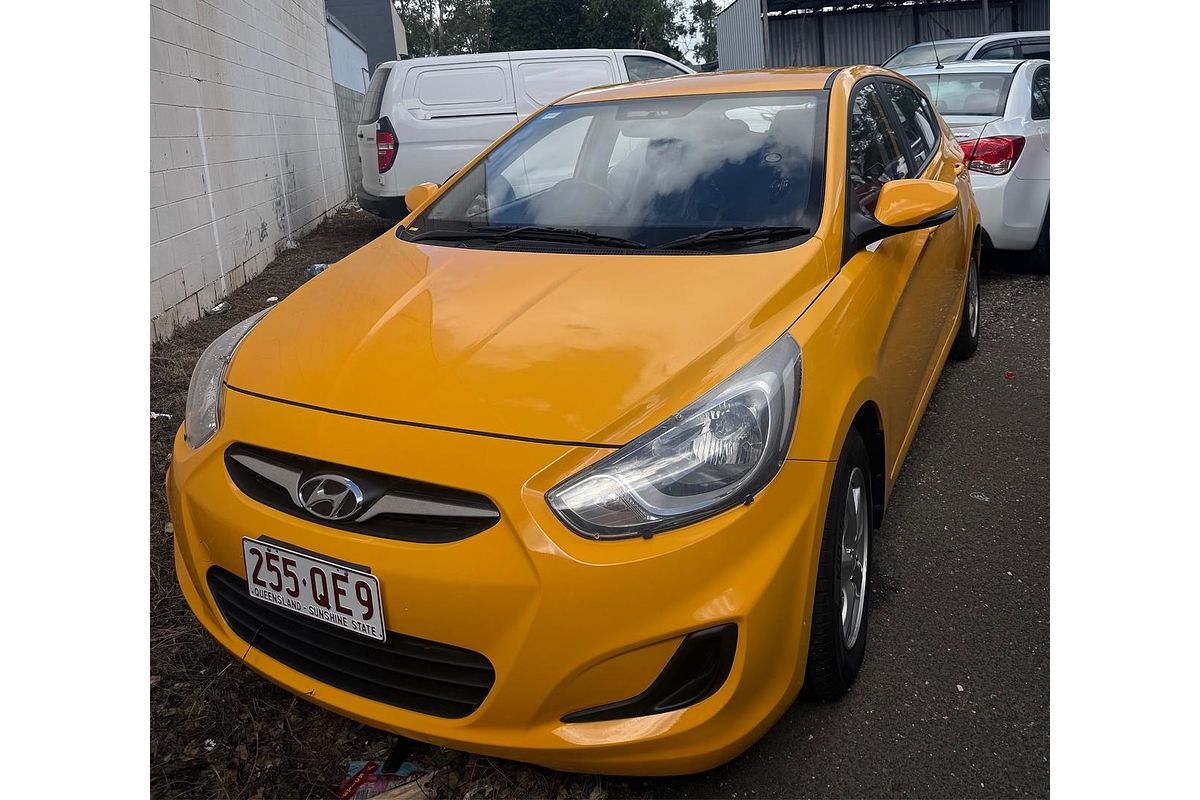 2013 Hyundai Accent Active RB2