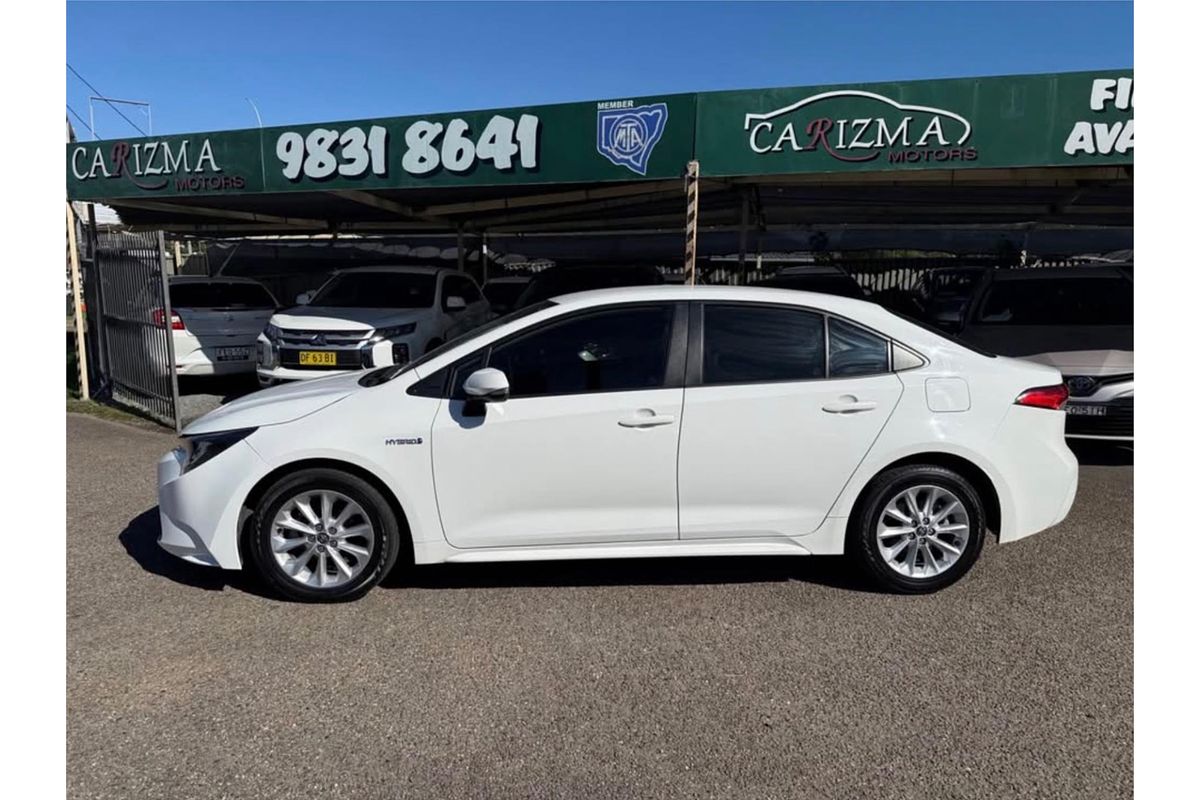 2022 Toyota Corolla ASCENT SPORT HYBRID ZWE211R