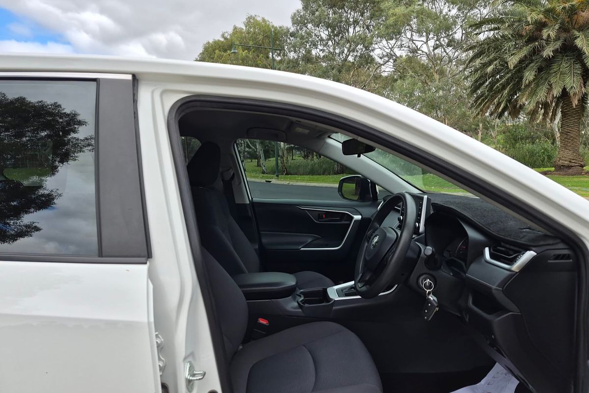 2019 Toyota RAV4 GX MXAA52R