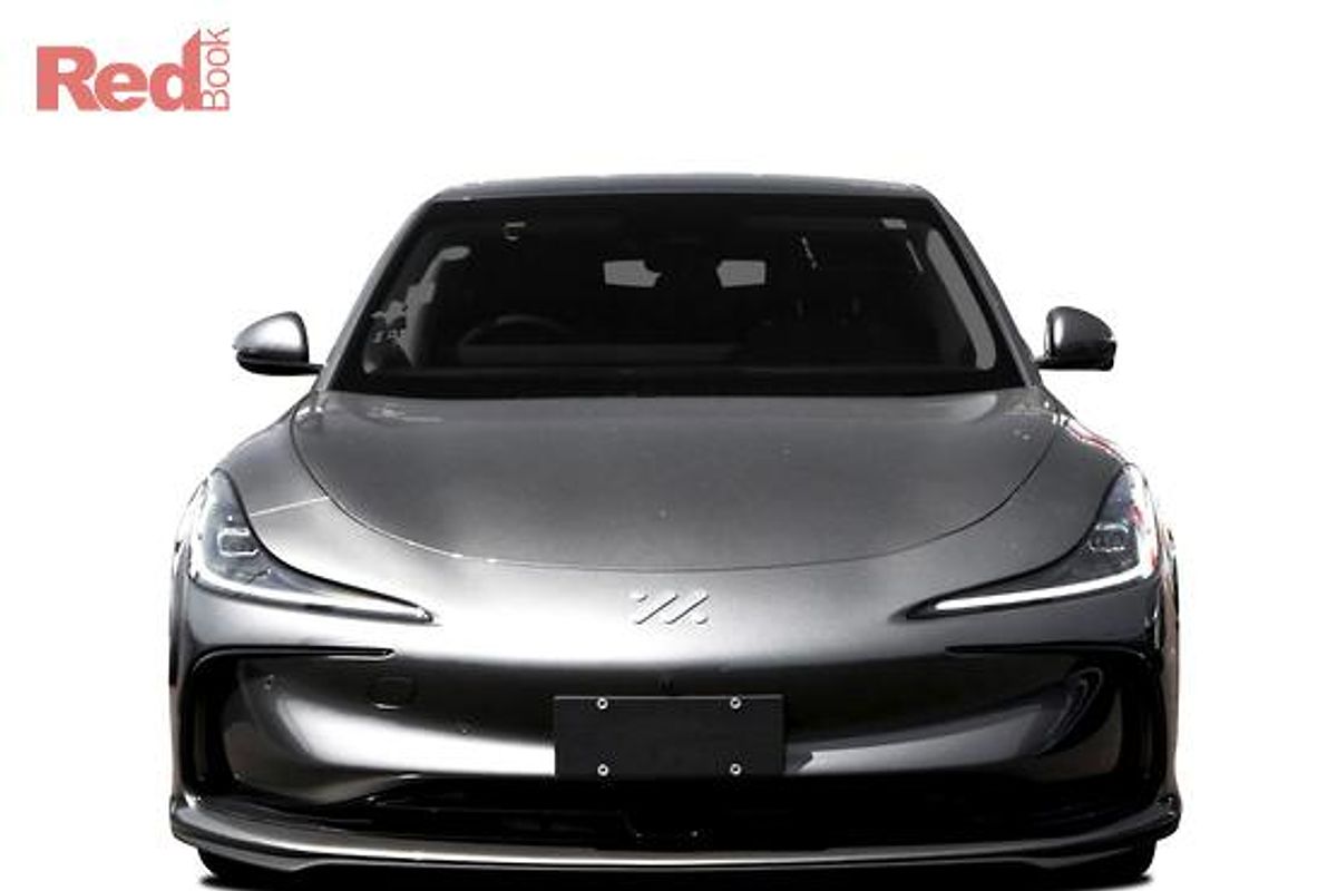 2026 MG IM5 Premium P12L