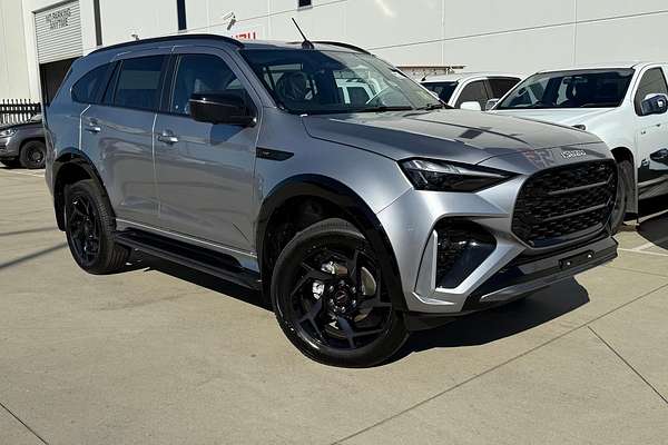 2026 Isuzu MU-X X-TERRAIN