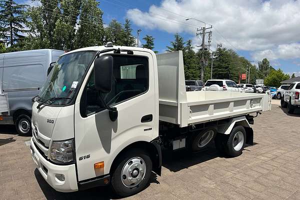 2025 Hino 300 Series 616