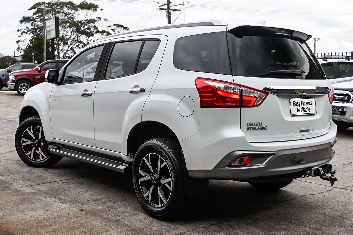 2021 Isuzu MU-X LS-T