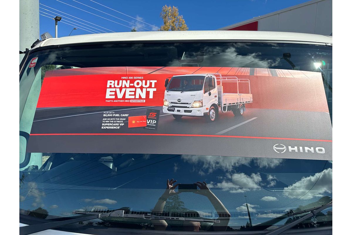 2025 Hino 300 Series 617