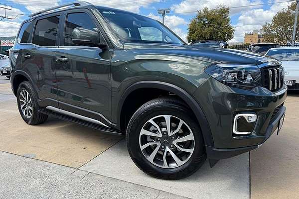 2023 Mahindra Scorpio Z8L