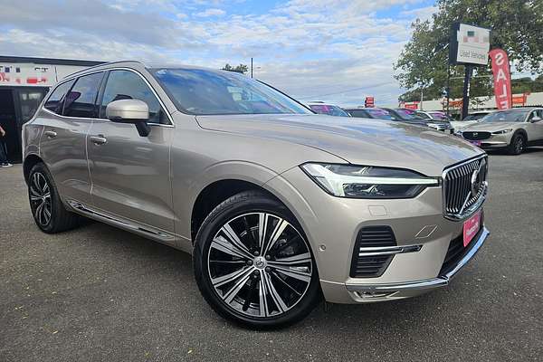 2023 Volvo XC60 Ultimate B5 Bright