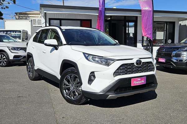 2024 Toyota RAV4 GXL MXAA52R