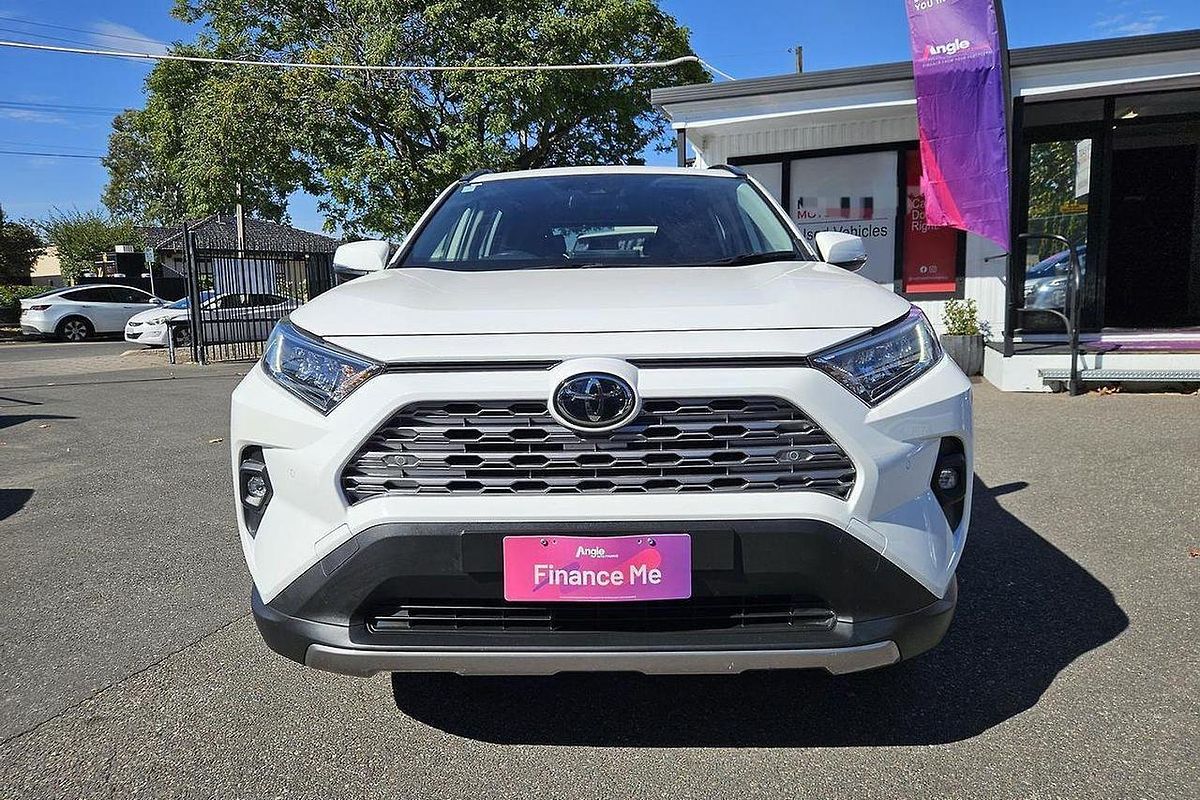 2024 Toyota RAV4 GXL MXAA52R
